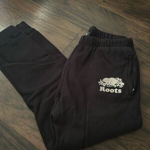 Black roots sweatpants